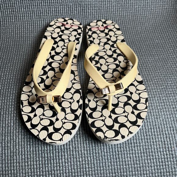 Coach Amel Flip Flops Womens 7B Beige Signature Logo Print Rubber Vacation - Picture 3 of 12